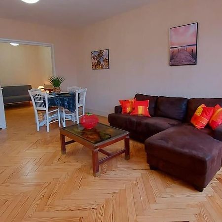 Le Spacieux Du Centre Apartment Agen Ngoại thất bức ảnh